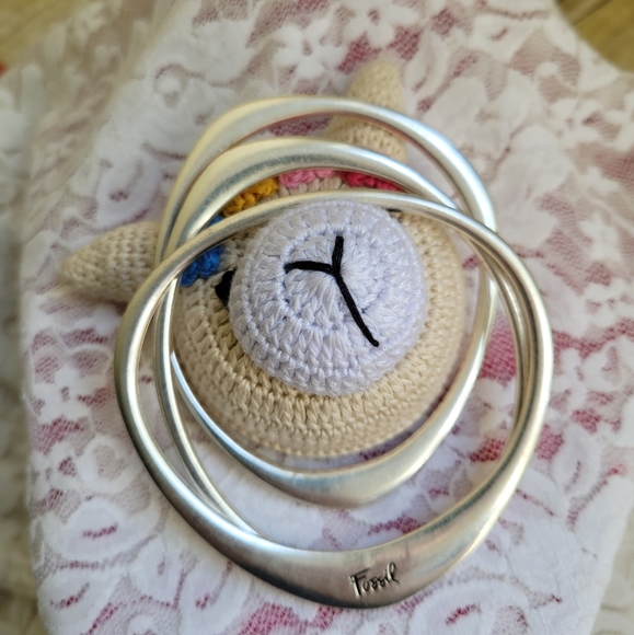 Fossil Silver Tone Bangle Set - Picture 4 of 8